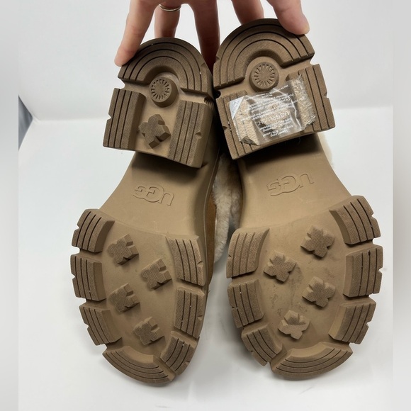 UGG Brooklyn Sunburst heeled sheepskin boot in chestnut size 6.5 - Picture 6 of 7